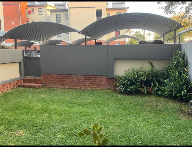 2 BEDROOM APARTMENT FOR SALE IN SEBENZA
